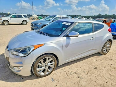 KMHTC6AD9HU****** 2017 Hyundai Veloster