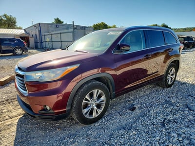 5TDKKRFH9FS****** 2015 Toyota Highlander