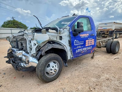 1GB3YSE76MF****** 2021 Chevrolet Silverado