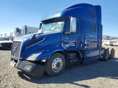 4V4NC9EJ3LN****** 2020 Volvo VNL