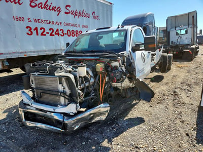 1HTKHPVM5KH****** 2019 Chevrolet Silverado