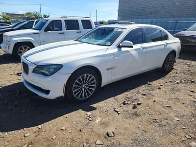 WBAKB4C58BC****** 2011 BMW 7 Series
