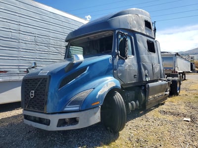 4V4NC9EJ3PN****** 2023 Volvo Trucks VNL