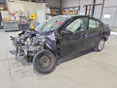 3N1CN7AP8HL****** 2017 Nissan Versa