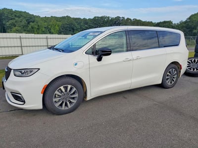 2C4RC1S70RR****** 2024 Chrysler Pacifica Hybrid
