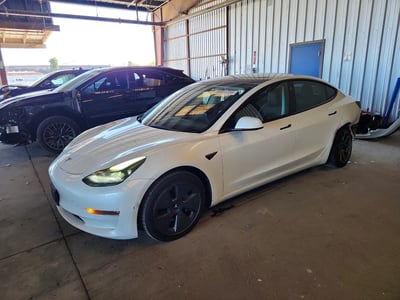 5YJ3E1EB9NF****** 2022 Tesla Model 3