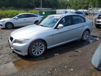 WBAPK5C51BA****** 2011 BMW 3 Series