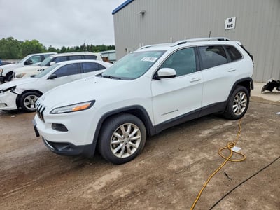1C4PJMDS8HW****** 2017 Jeep Cherokee