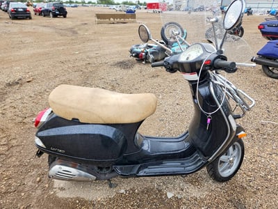 2009 Piaggio And Vespa LX / LXV / S / FLY