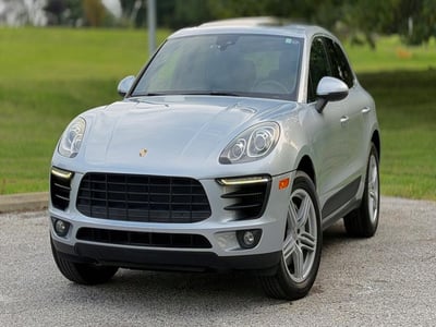 WP1AB2A56HL****** 2017 Porsche Macan