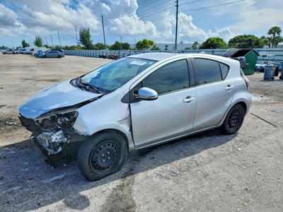 JTDKDTB31G1****** 2016 Toyota Prius C
