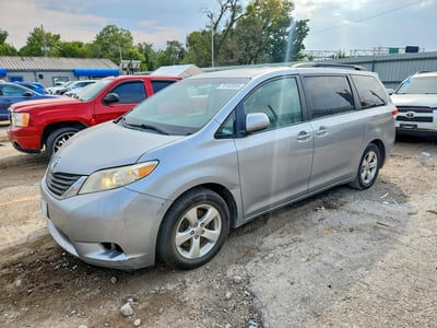 5TDKK3DC7DS****** 2013 Toyota Sienna