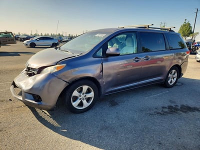 5TDKK3DC2ES****** 2014 Toyota Sienna