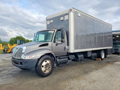 1HTMMAAM83H****** 2003 International 4300
