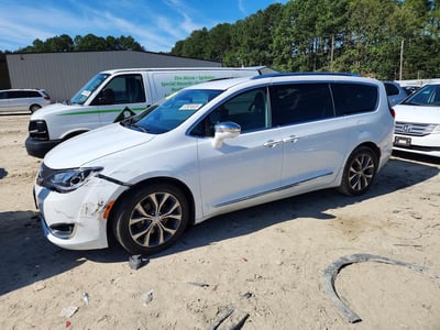 2C4RC1GG7JR****** 2018 Chrysler Pacifica