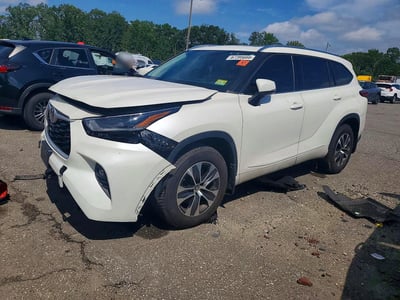 5TDGZRBH0MS****** 2021 Toyota Highlander