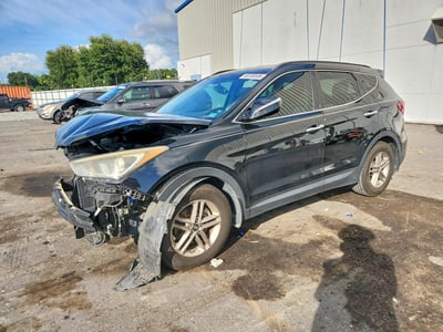 5NMZU3LBXHH****** 2017 Hyundai Santa Fe