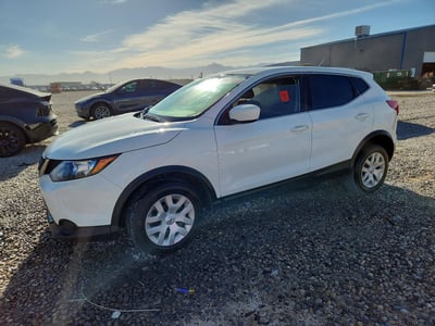JN1BJ1CR3JW****** 2018 Nissan Rogue Sport