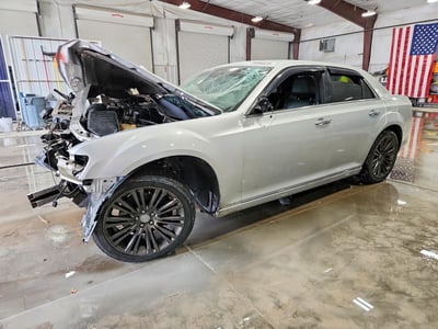 2C3CA6CT7BH****** 2011 Chrysler 300C
