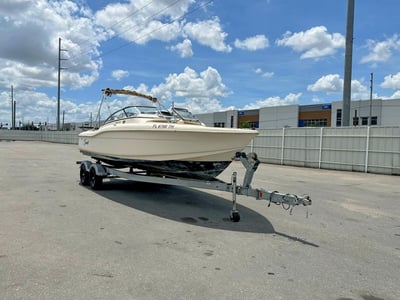 SLPGV94***** 2023 Scout Dorado