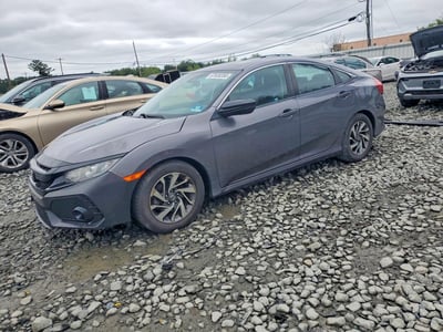 2HGFC2F70JH****** 2018 Honda Civic