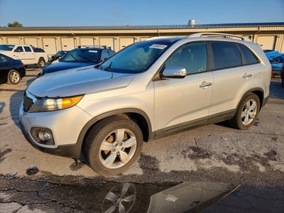 5XYKU4A29CG****** 2012 Kia Sorento