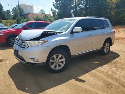 5TDBK3EH5CS****** 2012 Toyota Highlander