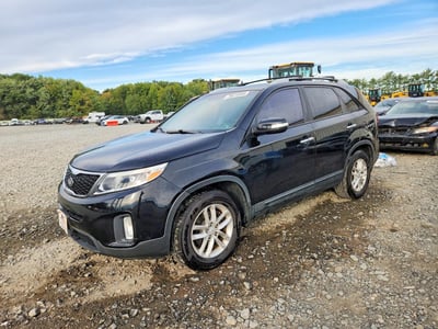5XYKT4A68EG****** 2014 Kia Sorento