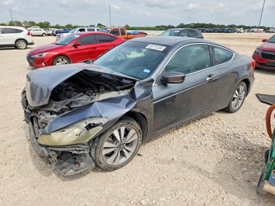 1HGCS1B86BA****** 2011 Honda Accord