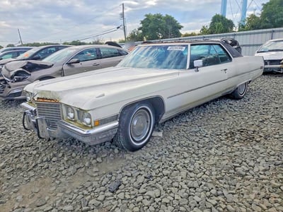 6D47R2Q1***** 1972 Cadillac Deville