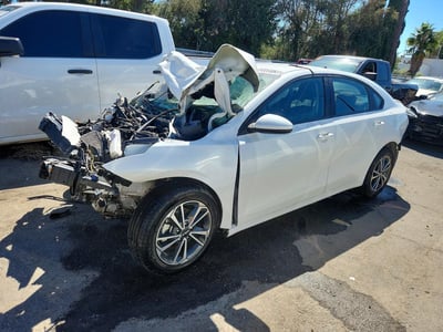 3KPF24AD3RE****** 2024 Kia Forte