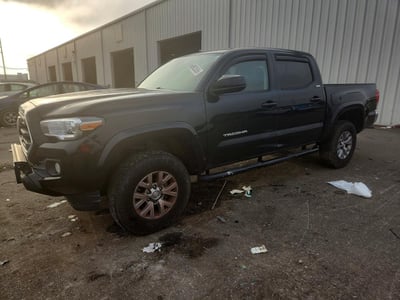 5TFAX5GNXJX****** 2018 Toyota Tacoma