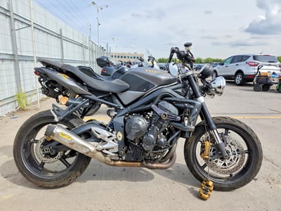 SMTD02NE3AJ****** 2010 Triumph Street Triple