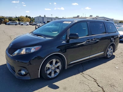 5TDXK3DC2CS****** 2012 Toyota Sienna