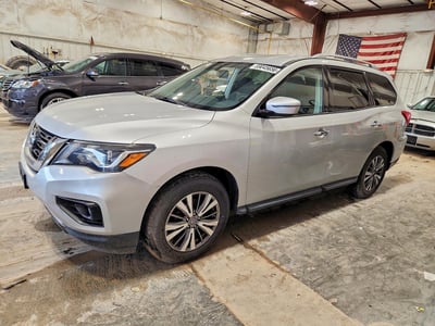 5N1DR2MM8JC****** 2018 Nissan Pathfinder