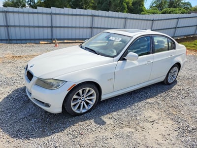 WBAPH7G59BN****** 2011 BMW 3 Series