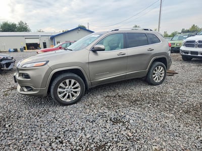 1C4PJMJS3HW****** 2017 Jeep Cherokee