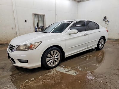 1HGCR3F9XEA****** 2014 Honda Accord