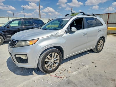 5XYKW4A24BG****** 2011 Kia Sorento