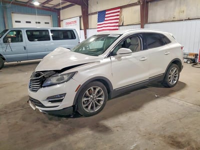 5LMCJ2C90GU****** 2016 Lincoln MKC