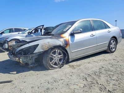 1HGCM56857A****** 2007 Honda Accord