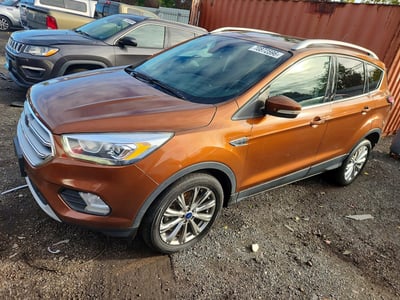 1FMCU9J9XHU****** 2017 Ford Escape