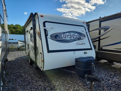 4X4TSVU10DL****** 2013 Forest River Surveyor