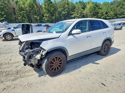 5XYKT3A15BG****** 2011 Kia Sorento