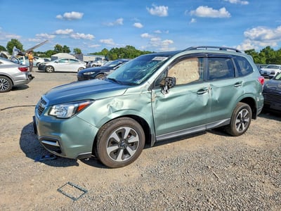 JF2SJAEC6JH****** 2018 Subaru Forester