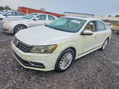 1VWBT7A33GC****** 2016 Volkswagen Passat