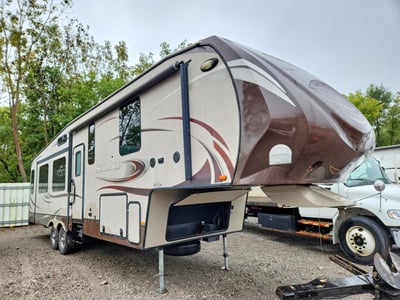 5SFSG372XEE****** 2014 Heartland RV Sundance