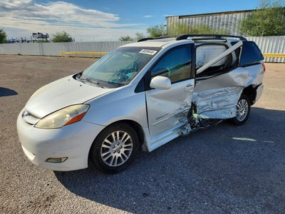 5TDYK4CC3AS****** 2010 Toyota Sienna