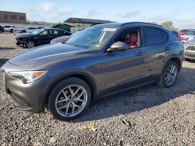 ZASFAKPN6J7****** 2018 Alfa Romeo Stelvio