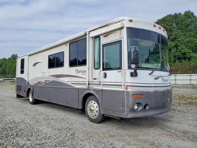 2001 Freightliner XC Chassis